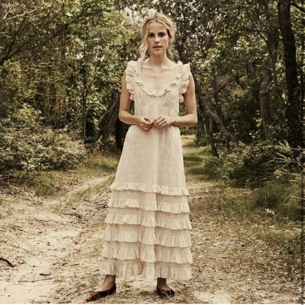 Doen Cream Flutter Sleeve Maxi Dress